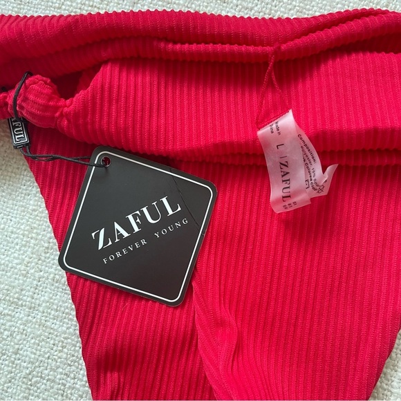 Zaful Red Bikini - Picture 4 of 5